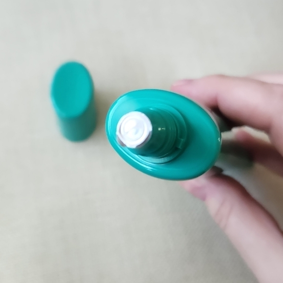 Skin Chemists Green Caviar Day Moisturizer Youth Series - Picture 3 of 3